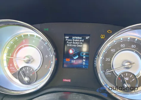 2013 Chrysler 300 Motown from USA, damaged, VIN 2C3CCARG4DH556666